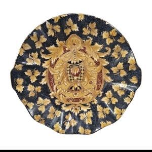 Vintage Chinese Gold-Trimmed Ruffled Trim Mid-Century Gold Blue Decorative Plate